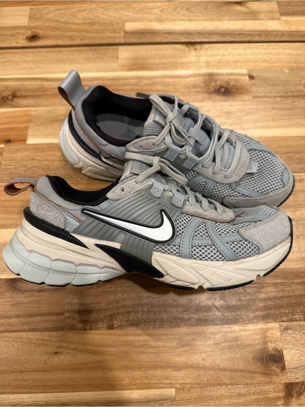 Nike V2k Max women’s running shoes